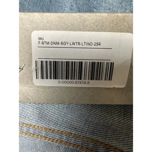 NWT Everlane Baggy Jeans Lightwash 25R Organic Cotton - Picture 3 of 6